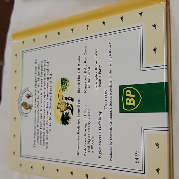 Set of 5 Original Winnie the Pooh Treasury Hardcover Mini Books - Picture 7 of 9